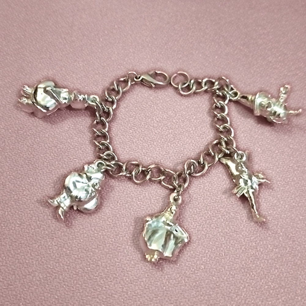Vintage Children's Plastic Disney 5 Charm silver tone Bracelet